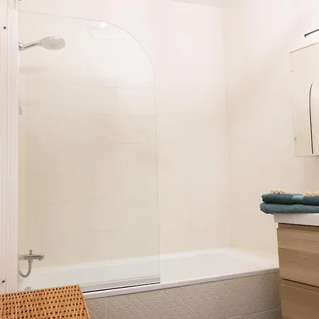 Apartment Meuble De Tourisme 3 Etoiles Les Berges De Marne Maisons-Alfort